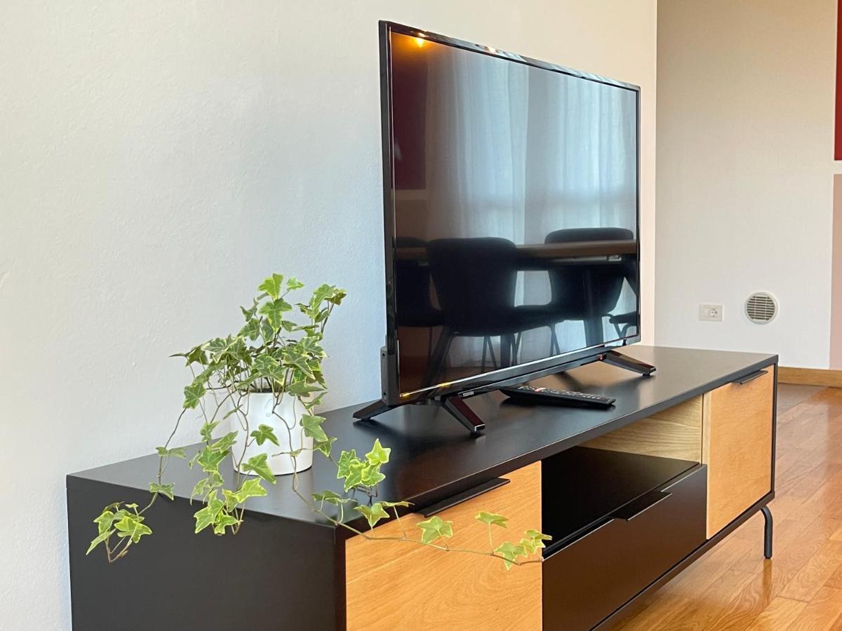 Appartamento Moderno In Tenuta Melloni Анцола дел'Емилия Екстериор снимка